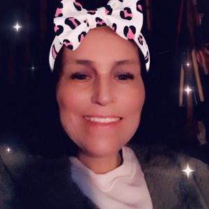 Meet your Posher, Michele